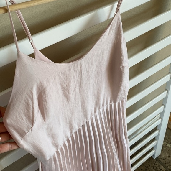 Rachel Roy Soft Pink Satin Accordion-Pleated Cami Midi Dress Size XS - Picture 4 of 16